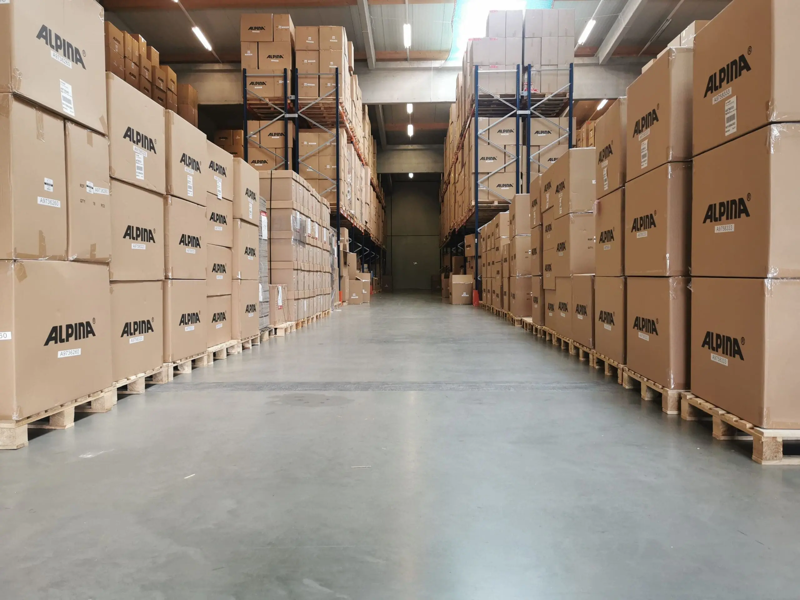 Uvex_Warehouse (2)