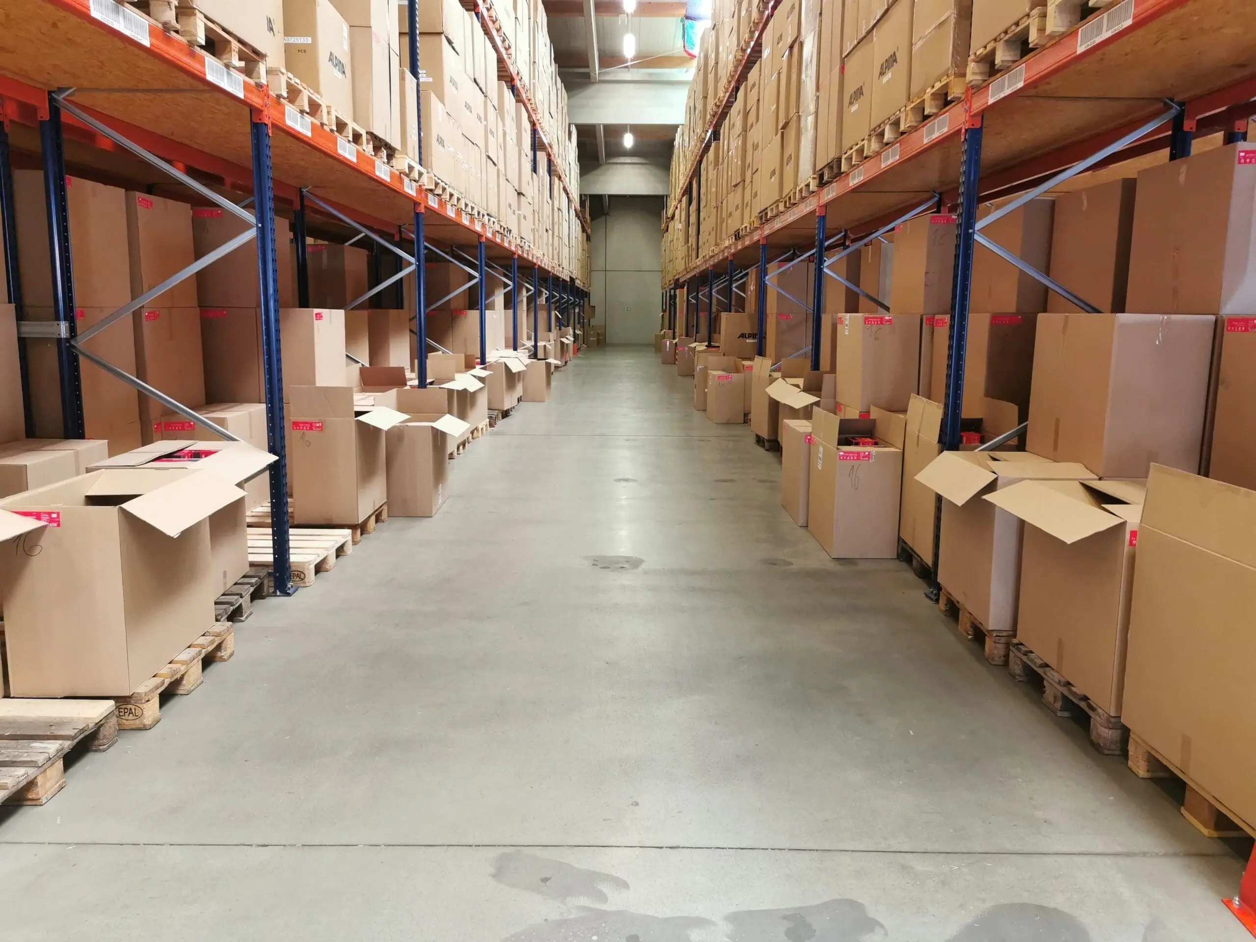 Uvex_Warehouse (3)